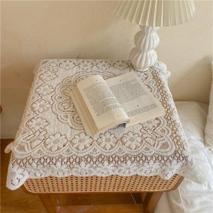 Minimale Spitzentischdecke im koreanischen Sweet-Style-Bezug für runde und rechteckige Tische